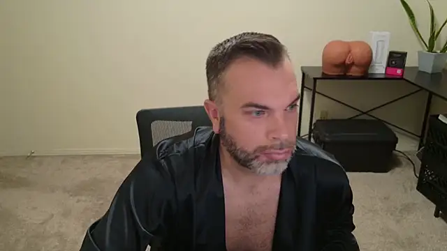 Snapshot of Ty_lerDavid chatting on October 2025 06:38:02 PM Ty lerDavid online show from October 2025 06:38:02 PM