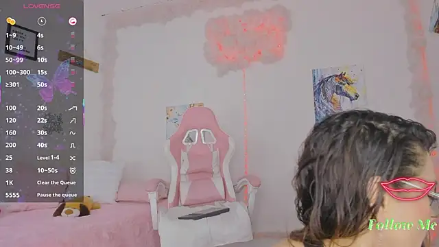 milfAaura online show from April 2026 02:51:02 AM