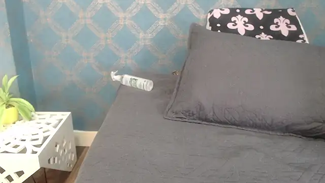 Snapshot of scarlett646 chatting on September 2025 03:06:02 AM scarlett646 online show from September 2025 03:06:02 AM