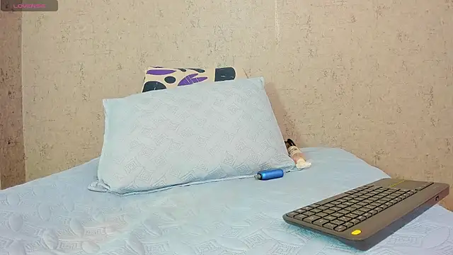 Snapshot of scarlett646 chatting on October 2025 03:05:01 AM scarlett646 online show from October 2025 03:05:01 AM