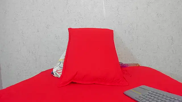 Snapshot of scarlett646 chatting on October 2025 03:10:02 AM scarlett646 online show from October 2025 03:10:02 AM