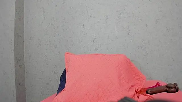 Snapshot of scarlett646 chatting on October 2025 03:08:01 AM scarlett646 online show from October 2025 03:08:01 AM