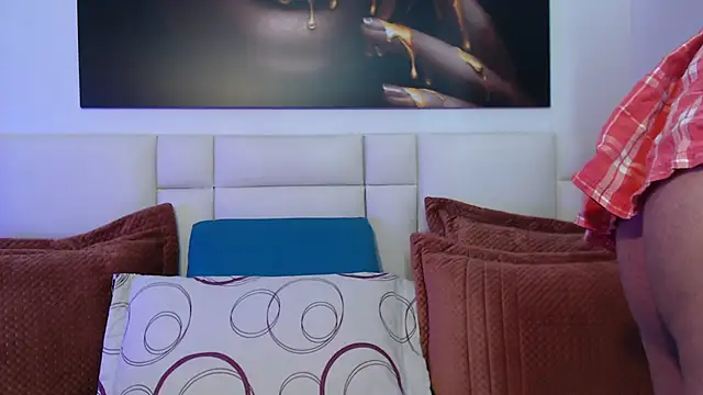 Snapshot of NicoletBlossom chatting on April 2026 08:14:01 PM NicoletBlossom online show from April 2026 08:14:01 PM