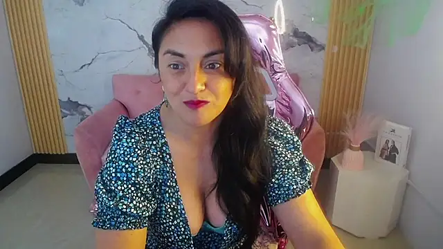 Snapshot of tamara_ch1 chatting on October 2025 02:55:02 AM tamara ch1 online show from October 2025 02:55:02 AM