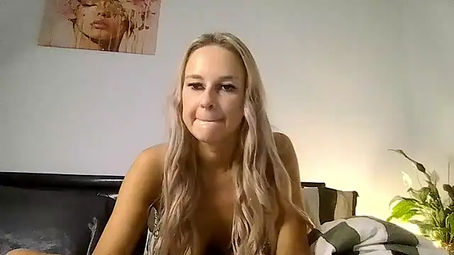 imyourgoodgirl69 online show from January 2026 08:58:01 PM