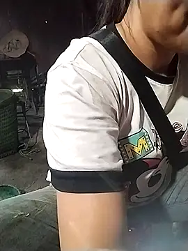 venu00 online show from November 2025 05:35:01 AM