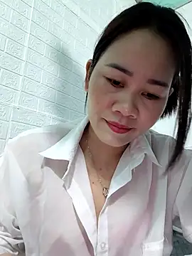 Snapshot of Singlemom69x chatting on September 2025 03:32:01 AM Singlemom69x online show from September 2025 03:32:01 AM