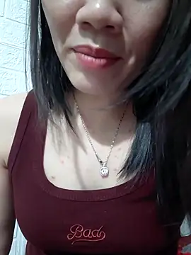 Snapshot of Singlemom69x chatting on November 2025 02:32:01 AM Singlemom69x online show from November 2025 02:32:01 AM