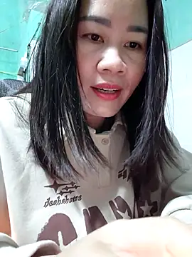 Snapshot of Singlemom69x chatting on November 2025 02:01:01 AM Singlemom69x online show from November 2025 02:01:01 AM