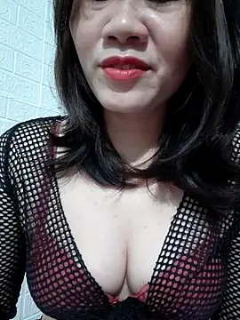 Singlemom69x online show from April 2026 12:13:01 AM