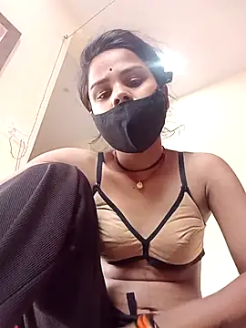 Snapshot of Radhika_Lovely chatting on May 2026 01:14:01 AM Radhika Lovely online show from May 2026 01:14:01 AM