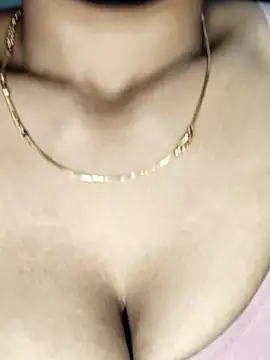 Snapshot of Savita2310 chatting on November 2025 03:23:02 PM Savita2310 online show from November 2025 03:23:02 PM