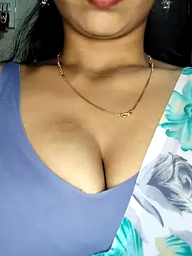 Snapshot of Savita2310 chatting on November 2025 10:03:02 PM Savita2310 online show from November 2025 10:03:02 PM