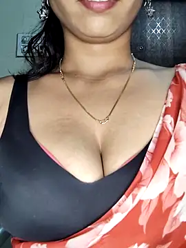 Snapshot of Savita2310 chatting on December 2025 06:05:01 PM Savita2310 online show from December 2025 06:05:01 PM