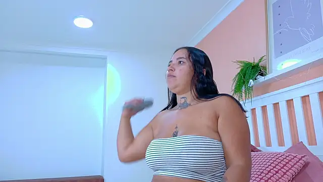 Snapshot of BriannaBennett__ chatting on September 2025 09:04:02 PM BriannaBennett online show from September 2025 09:04:02 PM