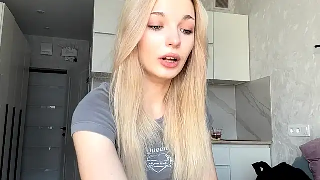 MycuteMolly online show from October 2025 10:33:01 AM