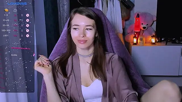 Snapshot of ZoyaMill chatting on December 2025 06:33:02 AM ZoyaMill online show from December 2025 06:33:02 AM