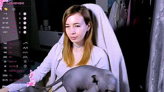 Snapshot of ZoyaMill chatting on March 2026 07:13:01 AM ZoyaMill online show from March 2026 07:13:01 AM