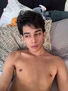 AliottTwink online show from May 2026 09:09:01 PM