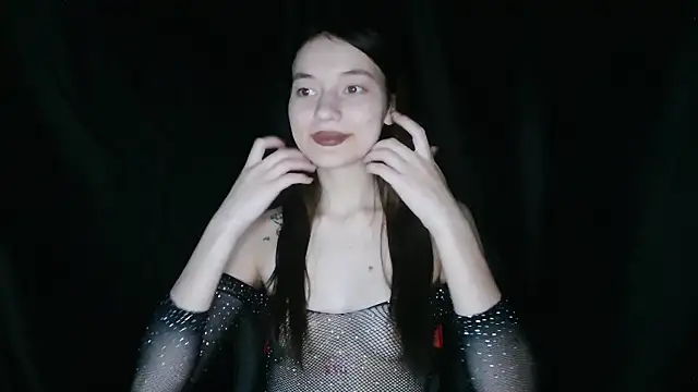 Snapshot of Liza-Kitty chatting on September 2025 08:10:01 PM Liza-Kitty online show from September 2025 08:10:01 PM