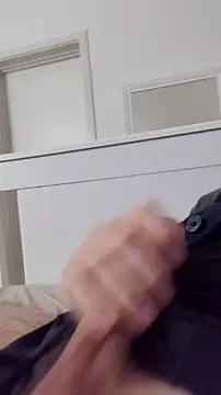 Snapshot of NewJoiner chatting on February 2026 06:30:01 PM NewJoiner online show from February 2026 06:30:01 PM