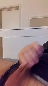 Snapshot of NewJoiner chatting on March 2026 09:19:02 PM NewJoiner online show from March 2026 09:19:02 PM