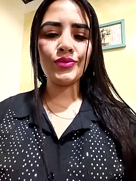 Snapshot of MAYE__13 chatting on September 2025 12:38:02 PM MAYE 13 online show from September 2025 12:38:02 PM