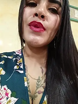 Snapshot of MAYE__13 chatting on September 2025 02:10:01 PM MAYE 13 online show from September 2025 02:10:01 PM