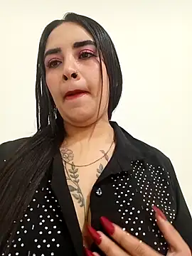 Snapshot of MAYE__13 chatting on September 2025 02:11:02 PM MAYE 13 online show from September 2025 02:11:02 PM