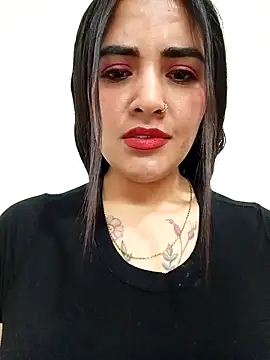 Snapshot of MAYE__13 chatting on October 2025 12:56:02 PM MAYE 13 online show from October 2025 12:56:02 PM