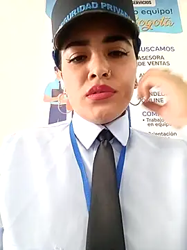 Snapshot of MAYE__13 chatting on November 2025 01:04:02 PM MAYE 13 online show from November 2025 01:04:02 PM