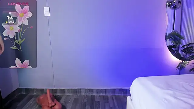 MariathLittle online show from November 2025 05:46:02 PM