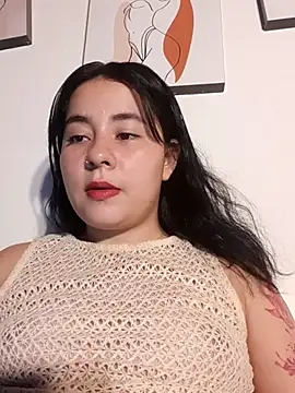 Snapshot of Yuli-27 chatting on October 2025 02:33:01 AM Yuli-27 online show from October 2025 02:33:01 AM