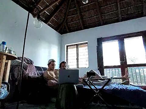 callemehole online show from April 2026 03:04:01 PM