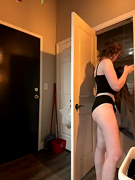 knottybunny online show from December 2025 11:43:02 PM