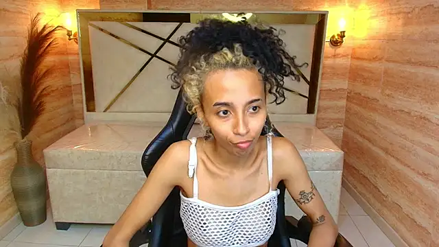 Agnis ink r online show from November 2025 01:36:01 AM