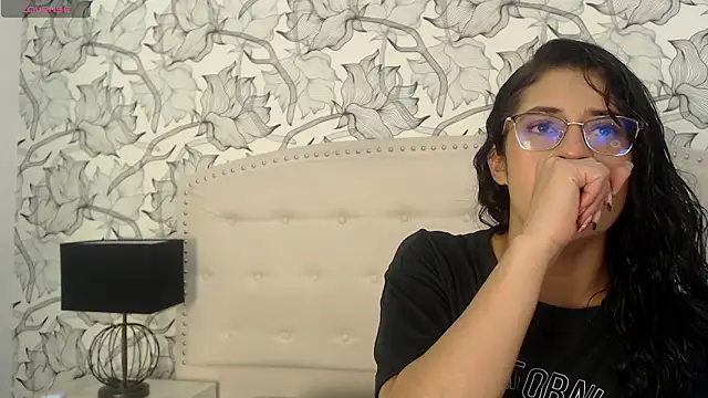 Luna Noire1 online show from February 2026 04:22:02 AM