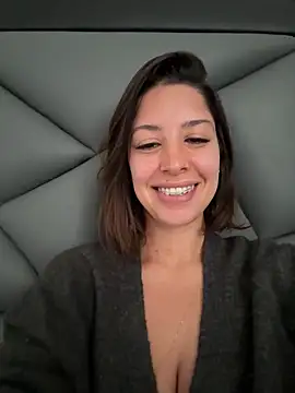 Snapshot of luvely chatting on April 2026 07:34:02 PM luvely online show from April 2026 07:34:02 PM