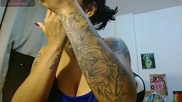 Snapshot of Divinejewel444 chatting on October 2025 08:12:01 AM Divinejewel444 online show from October 2025 08:12:01 AM