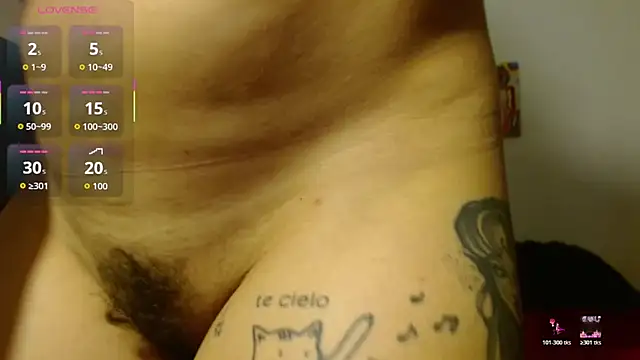 Snapshot of Divinejewel444 chatting on November 2025 10:04:02 AM Divinejewel444 online show from November 2025 10:04:02 AM