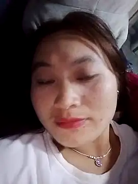 lusy-bae online show from November 2025 01:22:02 PM