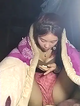 lylylove online show from December 2025 08:42:02 AM