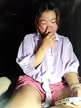 lylylove online show from April 2026 02:01:01 AM