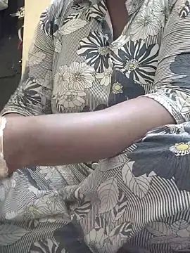 ARPITAGOYAL143 online show from December 2025 09:35:02 AM