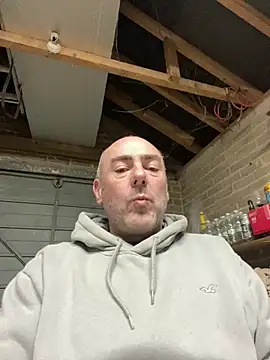 Snapshot of Richmcgee chatting on March 2026 08:25:01 PM Richmcgee online show from March 2026 08:25:01 PM