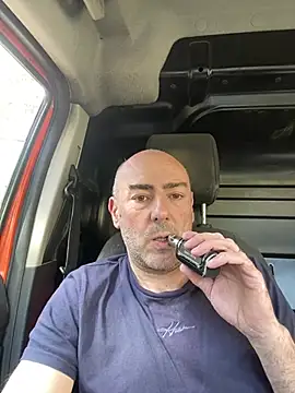 Snapshot of Richmcgee chatting on April 2026 01:55:02 PM Richmcgee online show from April 2026 01:55:02 PM
