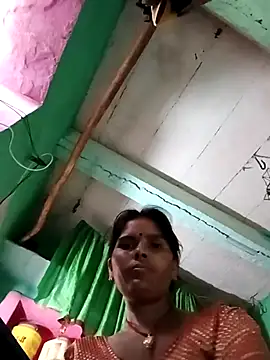 Snapshot of Sexy_queeny chatting on October 2025 10:27:01 AM Sexy queeny online show from October 2025 10:27:01 AM