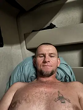 Snapshot of RoadDaddyXL chatting on September 2025 02:48:01 AM RoadDaddyXL online show from September 2025 02:48:01 AM