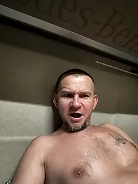 Snapshot of RoadDaddyXL chatting on September 2025 05:38:01 PM RoadDaddyXL online show from September 2025 05:38:01 PM