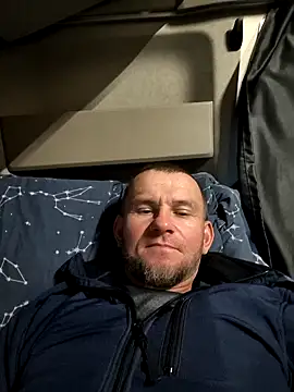 Snapshot of RoadDaddyXL chatting on October 2025 05:35:02 AM RoadDaddyXL online show from October 2025 05:35:02 AM